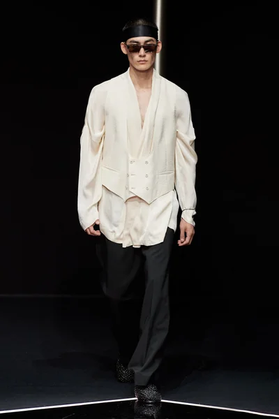 Look 76